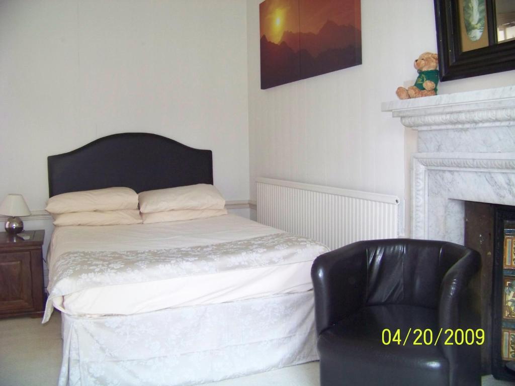The Park Hotel Abergavenny Room photo